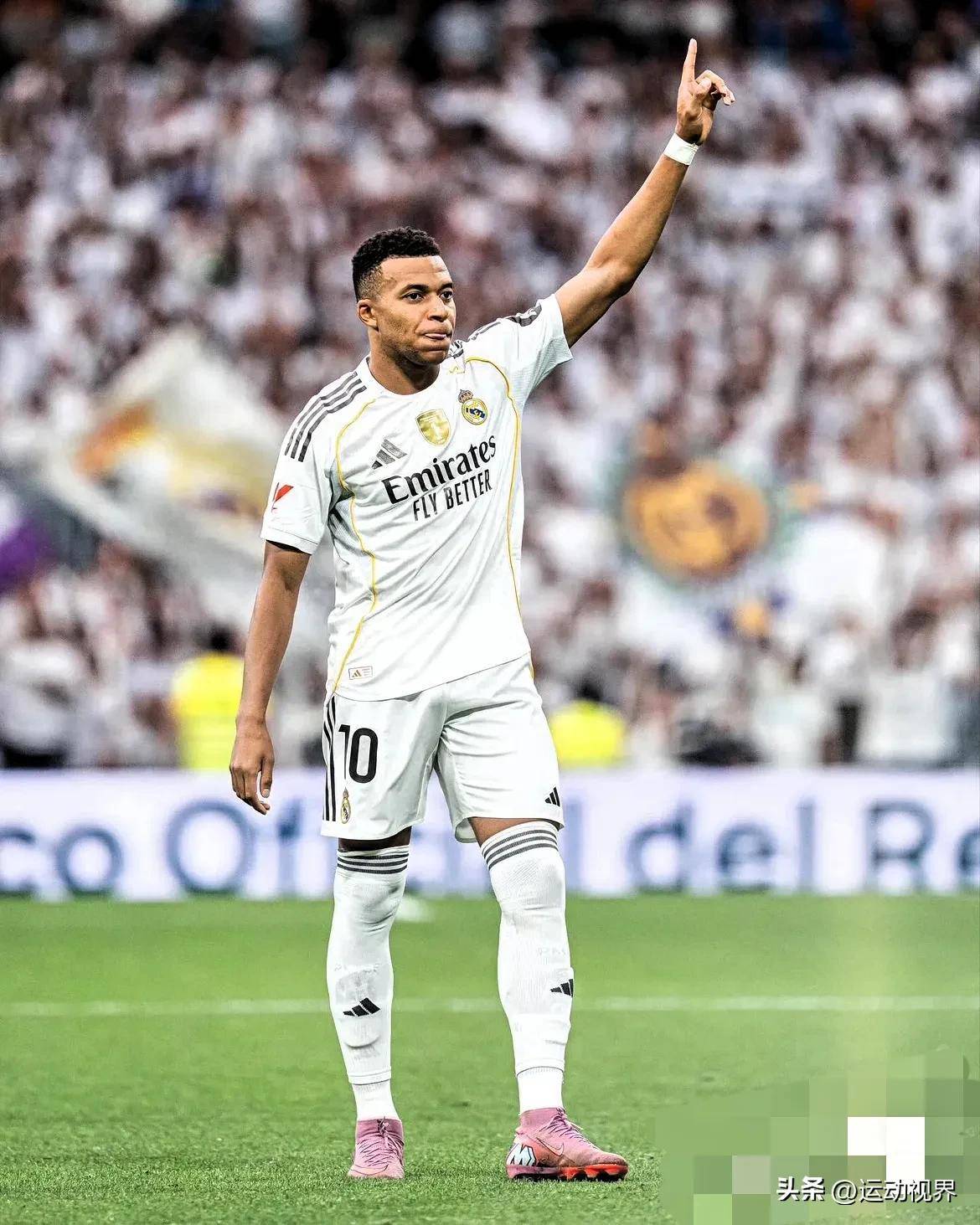 英超转会风云：国际米兰盯上锋线强援，姆巴佩或成交易筹码(国际米兰20年最强阵容)